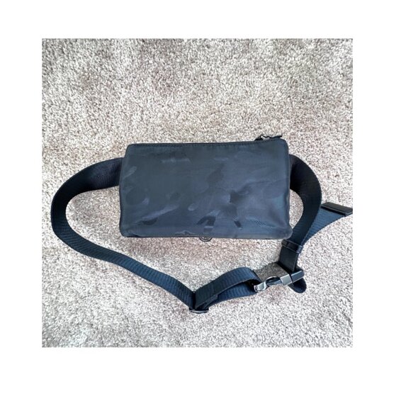 Zara Black Camo Studded Belt Bag - Picture 4 of 8